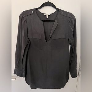 Joie Marlo Silk V-Neck Pocket Blouse Shirt Tunic in Graphite/Dark Gray (Sz. XS)